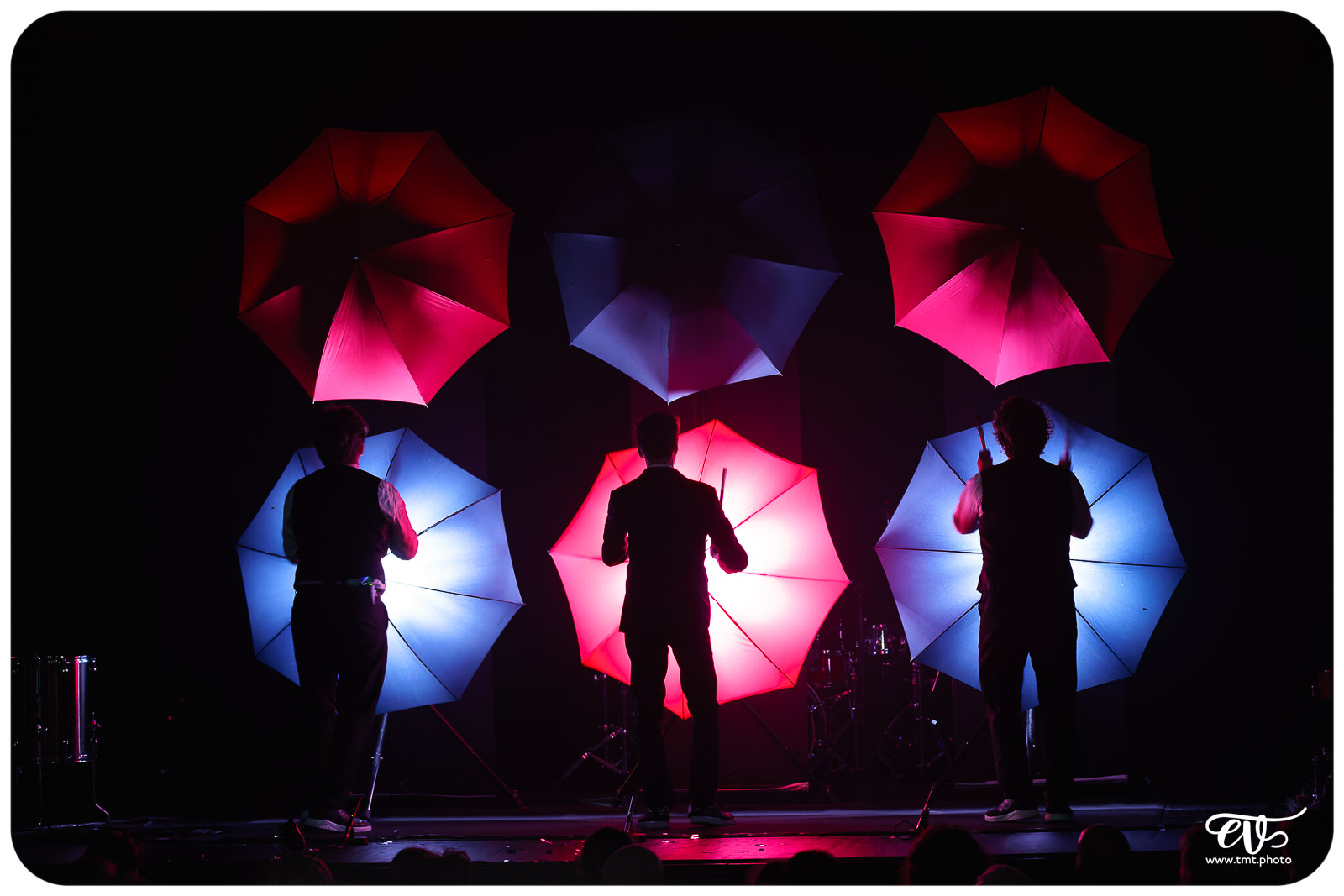 DRUM BROTHERS (LES FRÈRES COLLE)